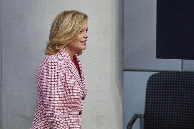 Klöckner in Kiew eingetroffen – Rede im Parlament geplant