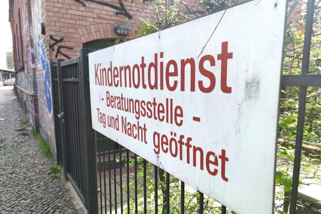 Mehr junge Menschen in Heimen und Pflegefamilien