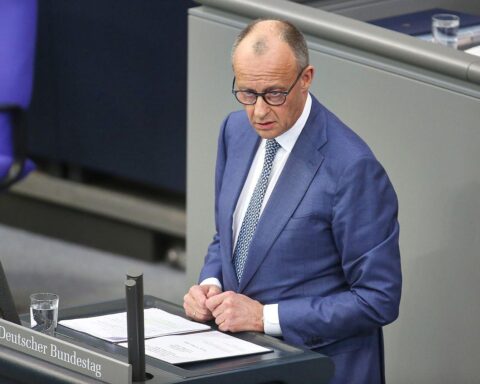 Friedrich Merz spricht im Bundestag über Reformen in der EU und Deutschland.