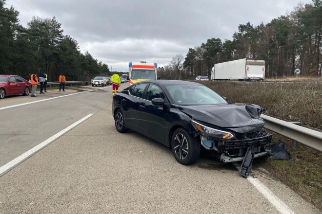 Mutmaßliches illegales Rennen auf A6 bei Enkenbach-Alsenborn führt zu schwerem Unfall