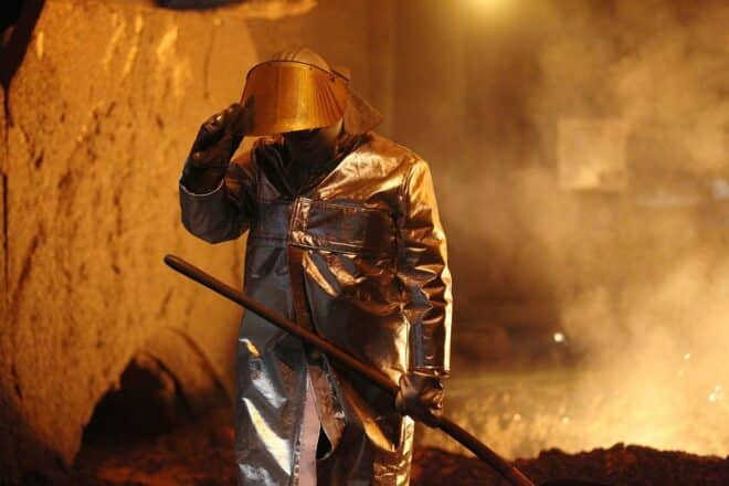 Ölpreis-Schock könnte Industrielöhne in Deutschland drücken