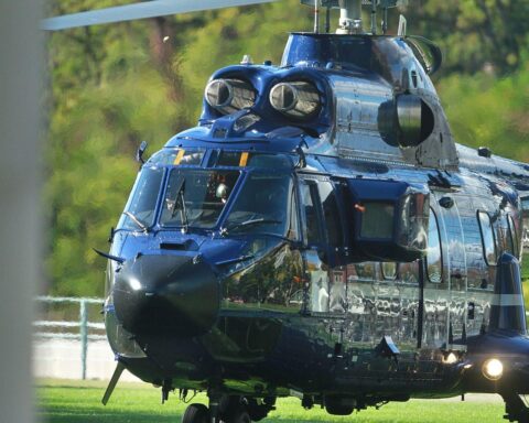 Hubschrauber der Bundespolizei im Einsatz, fliegende Rettung, Suche nach Vermissten, Technik im Einsatz.