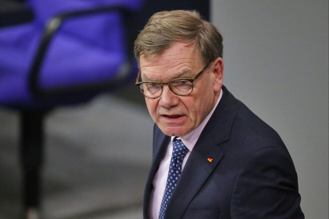 Regierung in der Kritik wegen Evakuierungsplänen im Nahen Osten