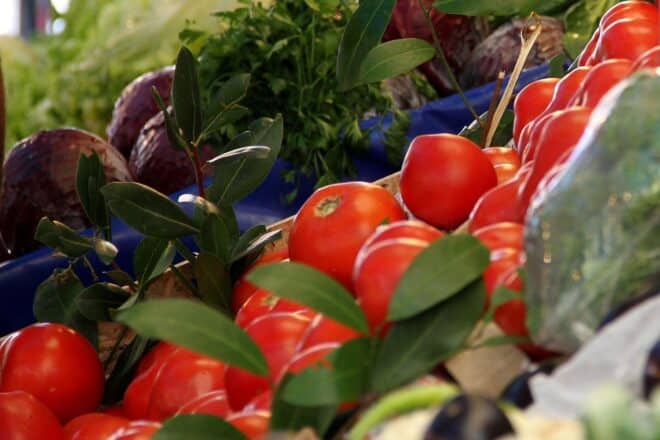 Saarland unterstützt Tafeln mit frischem Obst und Gemüse