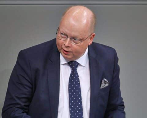 Stefan Seidler kritisiert Bundesentscheidungen zur Altlastensanierung und deren Auswirkungen auf Kommunen.