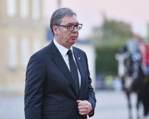 Aleksandar Vucic spricht über Serbiens EU-Beitritt und politische Herausforderungen.