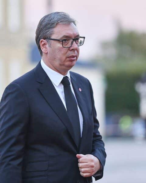 Aleksandar Vucic spricht über Serbiens EU-Beitritt und politische Herausforderungen.