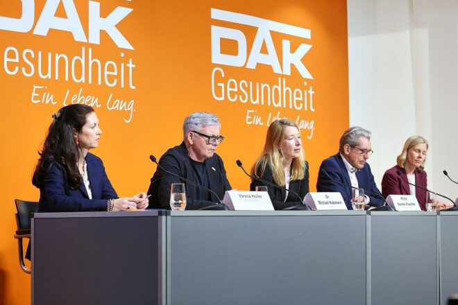 Studie vorgestellt: KI-Chatbots erhöhen riskanten Medienkonsum