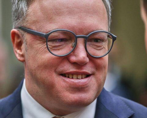 Grafik von kritischen Infrastrukturen, die durch das KRITIS-Dachgesetz geschützt werden.