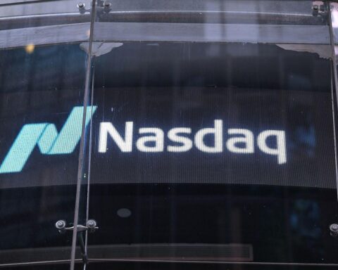 US-Börsen steigen, Anleger optimistisch trotz steigender Ölpreise; Nasdaq-Index erreicht neuen Höchststand.