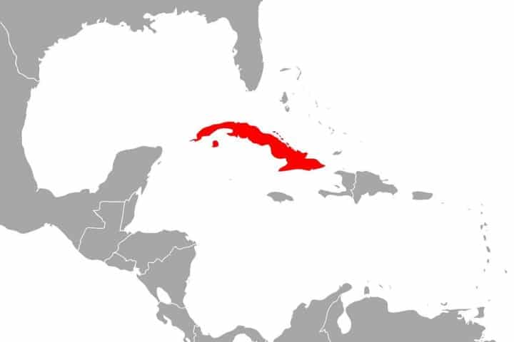 Öltanker vor Kubas Küste, Symbol für Energiekrise und geopolitische Spannungen.