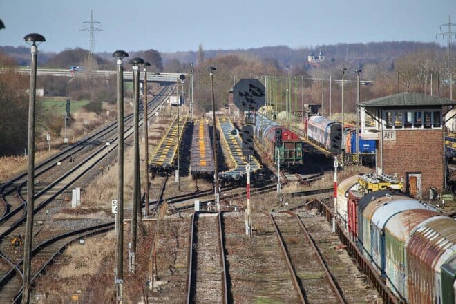 Verkehrsministerium will EuGH-Urteil zu Trassenpreisbremse prüfen