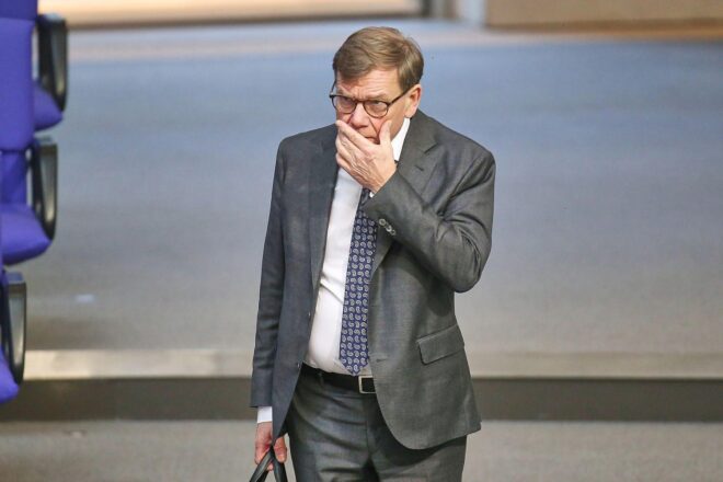 Wadephul glaubt nicht mehr an Regimewechsel im Iran