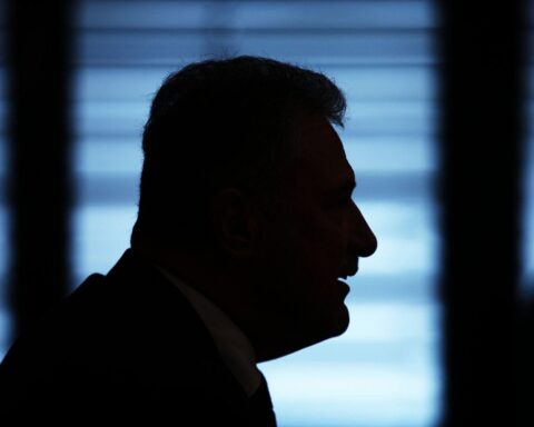 Claus Weselsky reflektiert über GDL, Medienpräsenz und aktuelle Arbeitszeitdebatte im Ruhestand.