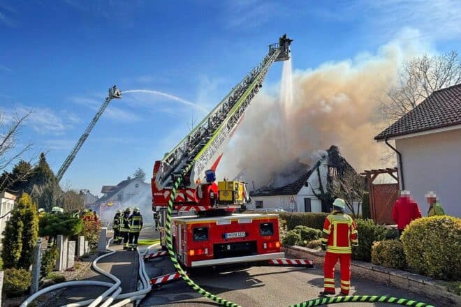 Wohnhausbrand in Bermatingen verursacht hohen Sachschaden