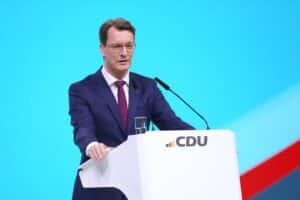 Hendrik Wüst lobt Klingbeils Reformideen zur Bürokratie und Staatsmodernisierung in Deutschland.