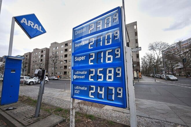 "Zu Unrecht schlechtgeredet": Top-Ökonom fordert neuen Tankrabatt