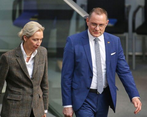 Alice Weidel und Tino Chrupalla stehen symbolisch für die Erfolge der AfD in Umfragen.