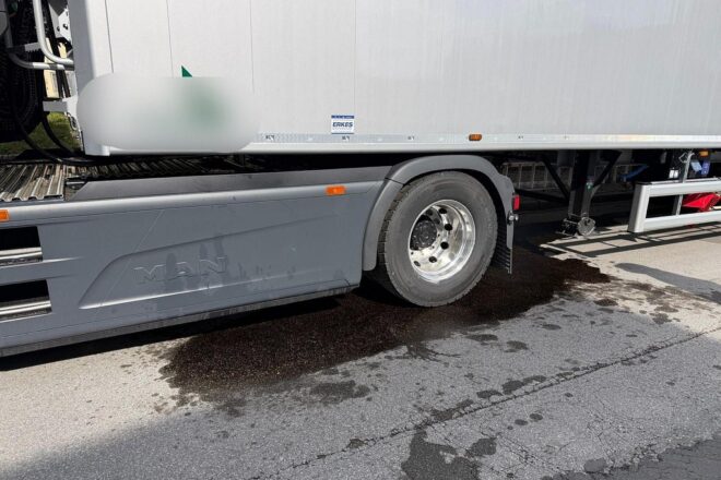 Auslaufender Diesel in Sprockhöveler Gewerbegebiet