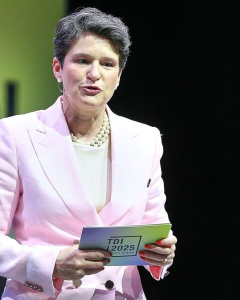 Tanja Gönner fordert schnelle wirtschaftspolitische Reformen von der Bundesregierung zur Unterstützung der Unternehmen.