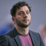 Felix Banaszak diskutiert Gesundheitsreform: Kritik an Beitragslasten und Kostentreibern im System.