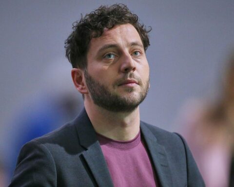 Felix Banaszak diskutiert Gesundheitsreform: Kritik an Beitragslasten und Kostentreibern im System.