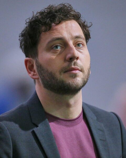 Felix Banaszak diskutiert Gesundheitsreform: Kritik an Beitragslasten und Kostentreibern im System.