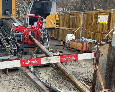 Feststeckender Bohrer im Bodensee während der Seethermie-Anlagenziehungen in Friedrichshafen.
