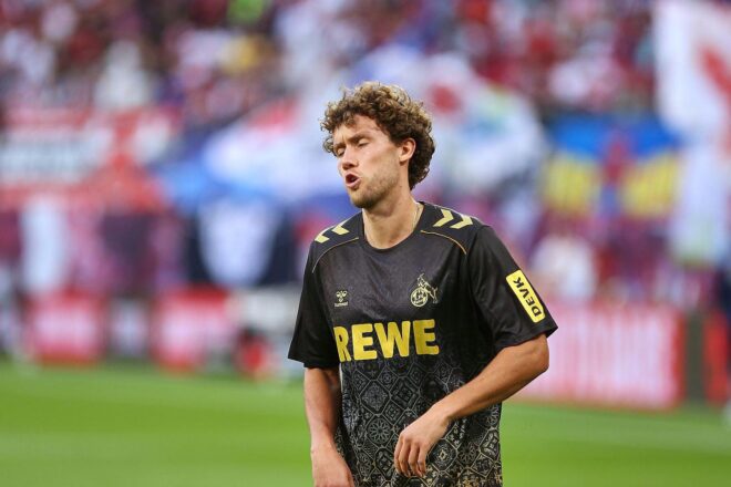 Bundesliga: Später Elfmeter rettet Köln Punkt am Millerntor
