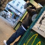 Drogendealer mit Cannabis, Polizei, rechtliche Herausforderungen und wachsende Kriminalität in Deutschland.