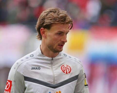 Mainz 05 jubelt nach 2:0-Sieg gegen Strasbourg im Conference-League-Viertelfinale.