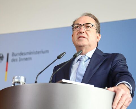 Alexander Dobrindt präsentiert neue digitale Ermittlungsbefugnisse für BKA und Bundespolizei in Berlin.