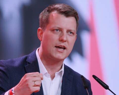 Henning Höne spricht über die Zukunft der FDP ohne Christian Lindner und die AfD.