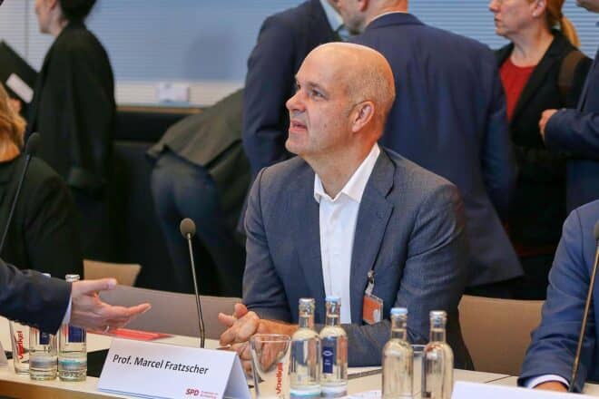 Fratzscher warnt Unternehmer vor Nähe zur AfD