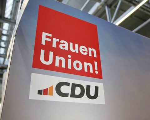 Frauen Union fordert besseren Schutz gegen Deepfake-Angriffe auf Frauen im Landtag Niedersachsen.