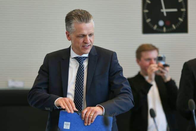 Frei hält Zeitplan für Gesundheitsreform für realistisch
