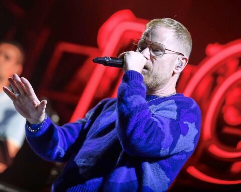 Ein Benefizkonzert für Gaza, Künstler wie Peter Fox, Hoffnung auf Solidarität und Unterstützung.