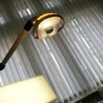 Zahnarztstuhl mit Patientenblick: Symbolisiert Änderungen im Gesundheitswesen und Krankenkassensystem.