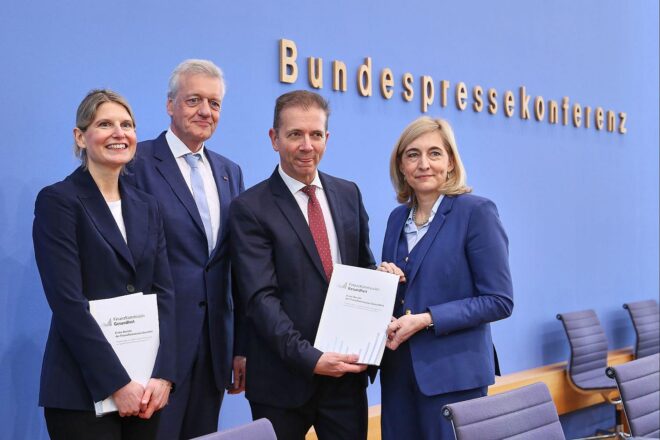 Gesundheitsreformer warnt vor Doppelbelastung von Beitragszahlern