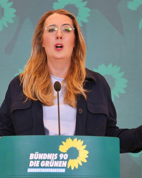 Katharina Dröge spricht zur Energiekrise und schlägt Lösungen für Gerechtigkeit und Einsparungen vor.