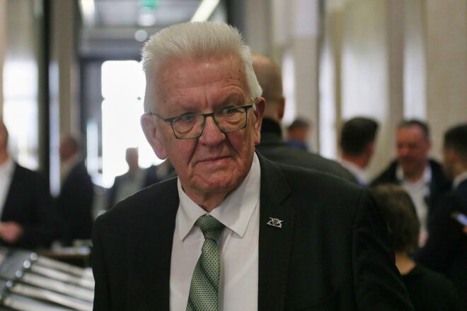 Grünen-Chefin würdigt Kretschmanns "Pragmatismus mit Haltung"