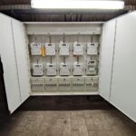 Moderne Stromzähler symbolisieren steigende Energiepreise und Diskussionen über die Energiewende in Deutschland.