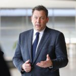 Lars Klingbeil präsentiert Finanzplan zur Entlastung von Ländern und Kommunen in Berlin.