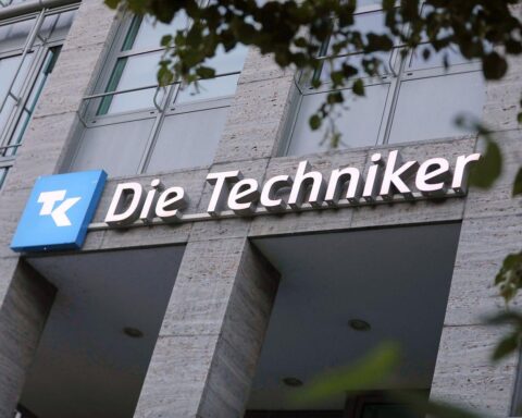 Gesundheitsreform: Krankenkassenversicherung, Beitragssenkungen, politische Maßnahmen, Jens Baas, Andreas Storm, Finanzierung.