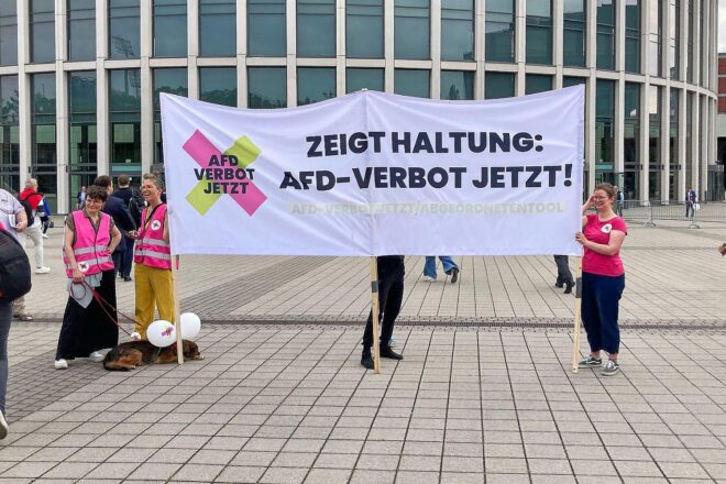Kretschmann sieht bei AfD-Verbotsverfahren "komplexe Fragen"