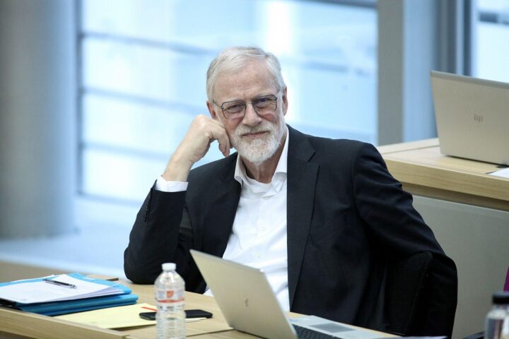 Rainer Robra eröffnet Tag der Industriekultur mit Förderbescheinen für innovative Projekte in Dessau-Roßlau.