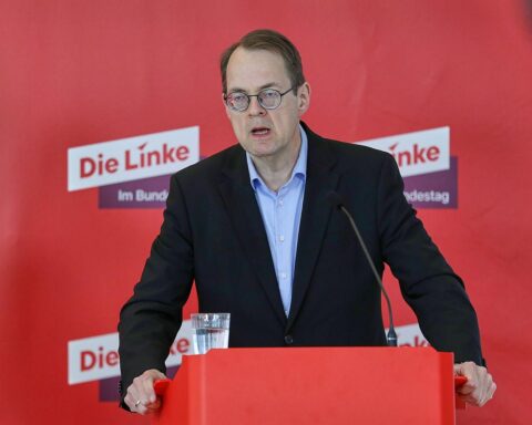 Sören Pellmann spricht über Diplomatie statt militärischer Beteiligung in der Straße von Hormus.