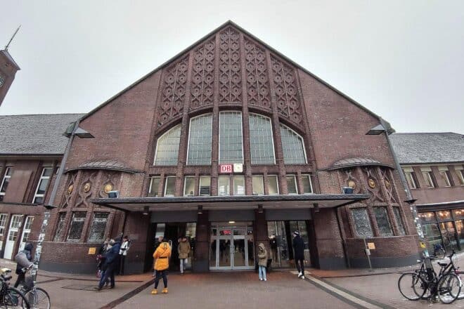 Mann setzt Pfefferspray am Oldenburger Bahnhof ein