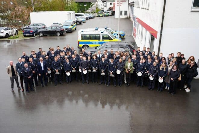 Polizeipräsidium Ravensburg stellt 95 neue Mitarbeiter ein