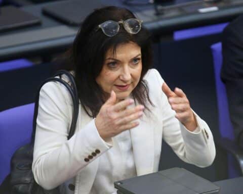 Katherina Reiche plant Outsourcing wichtiger Aufgaben im Wirtschaftsministerium an externe Berater.